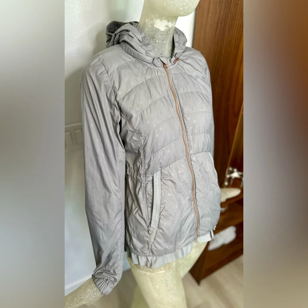 Lulelemon Athletica Grey Goose Down Zip-up Jacket w/ Hood & Ruffle. Size 6 🩶 - Picture 5 of 16